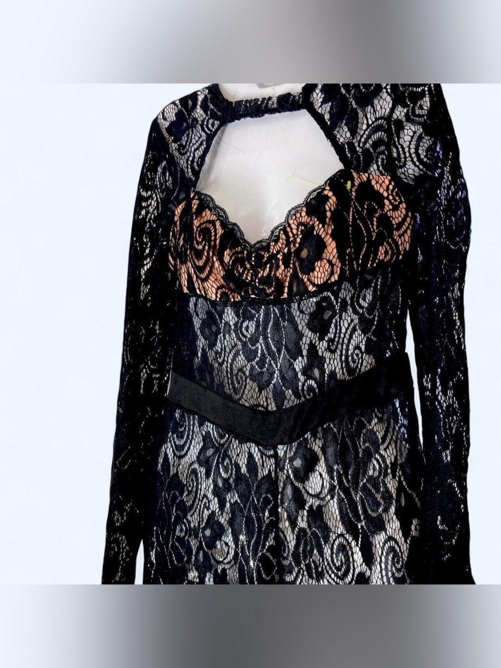 Black lace long sleeve one piece jumper with open back nwt L Loragal